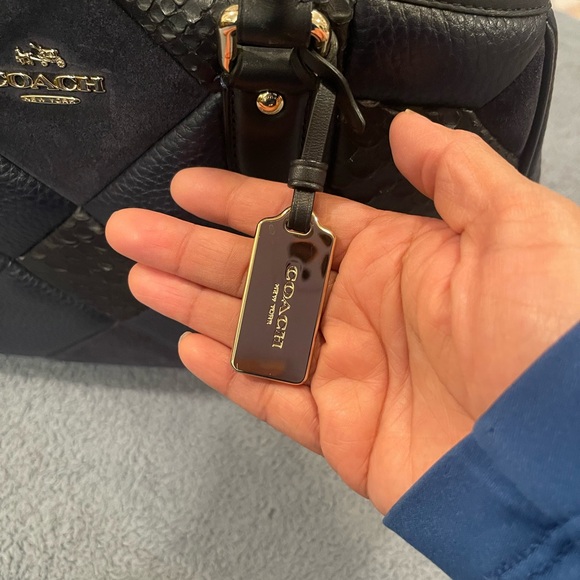 Coach quilted dark blue purse - Picture 6 of 14